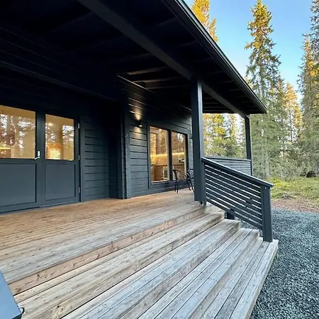 Rauhallinen Hirsihuvila Rukalla