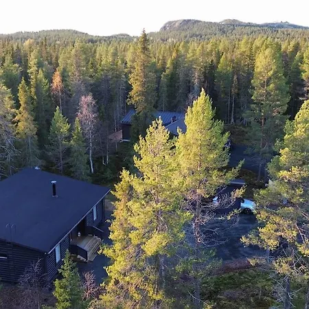 Rauhallinen Hirsihuvila Rukalla