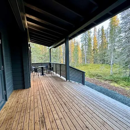 Rauhallinen Hirsihuvila Rukalla 公寓